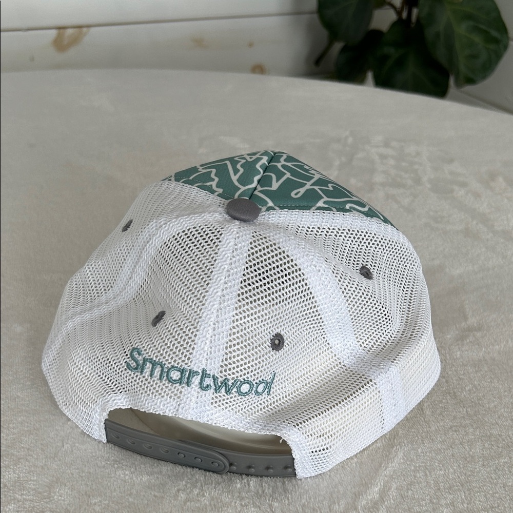 Smartwool White and Green Trucker Hat - Picture 3 of 6